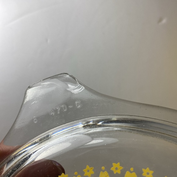 Pyrex Casserole Dishes - Picture 6 of 14